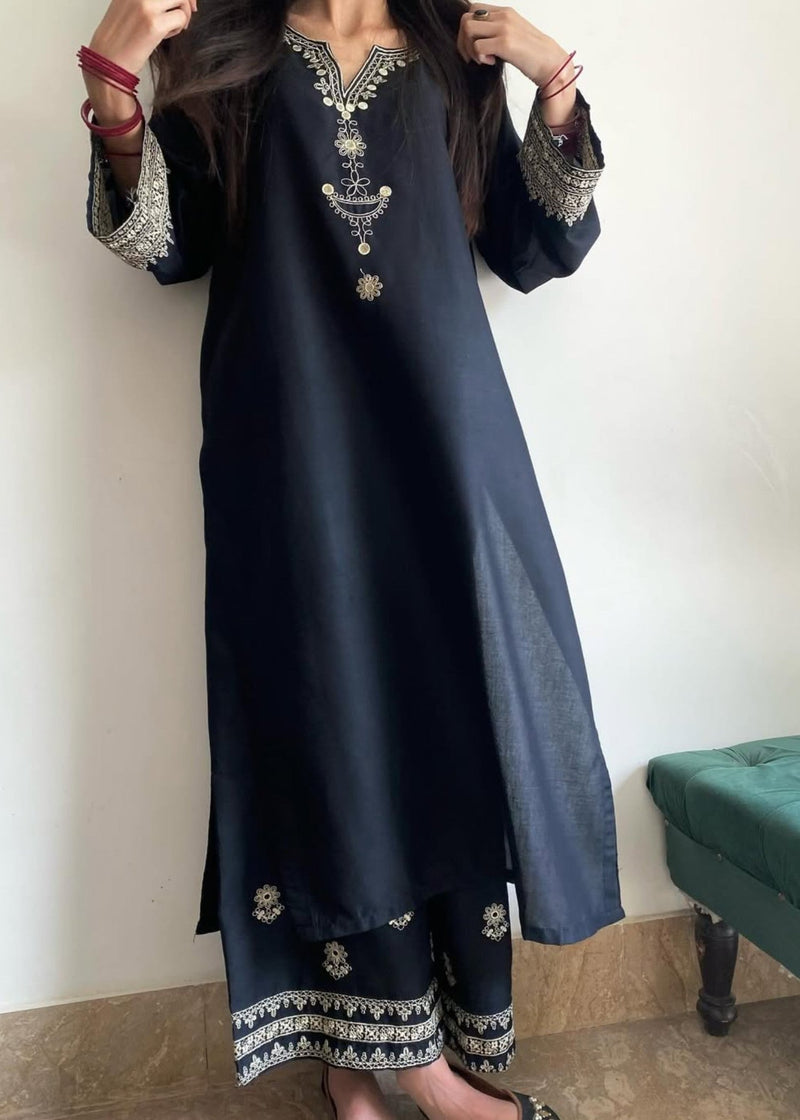 BLACK IRIS STITCHED 2PC