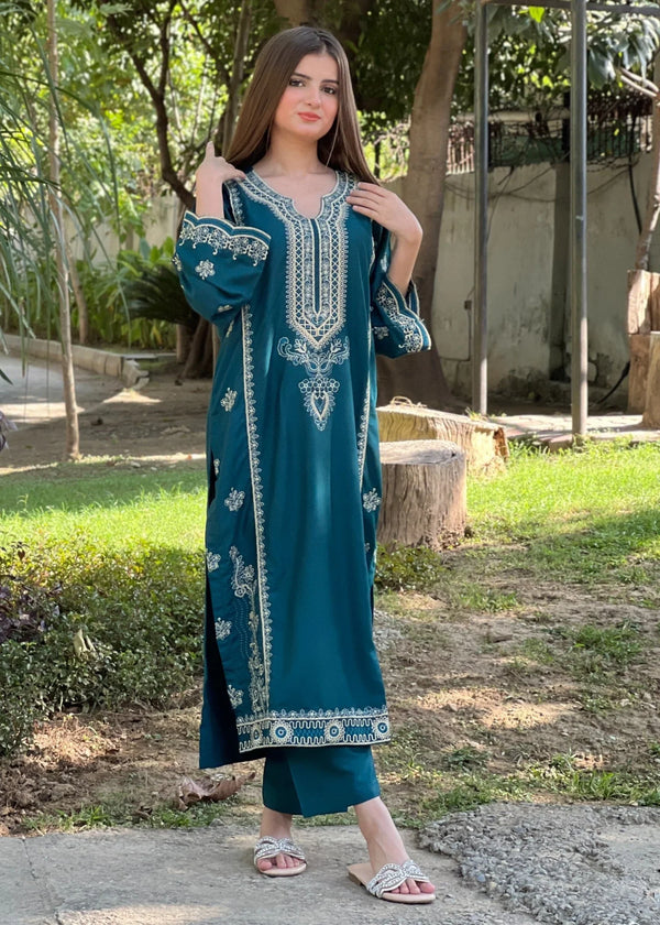 EMARLD GRACE EMBROIDERED 2PC